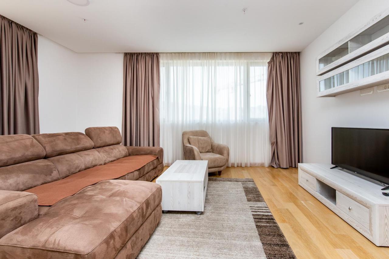 Apartment Lora In Budva