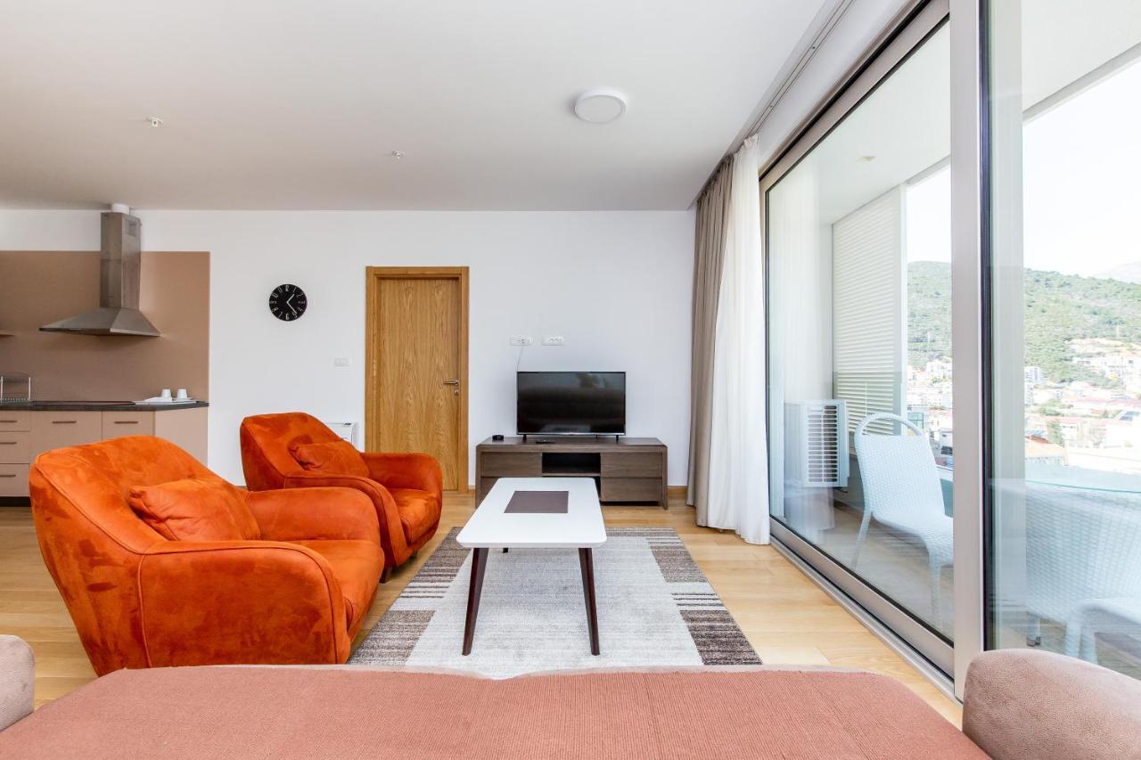 Apartment Lora In Budva