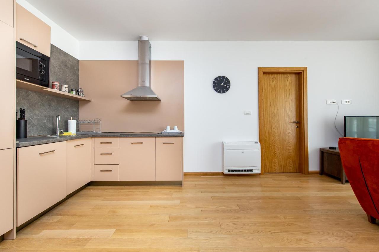 Apartment Lora In Budva
