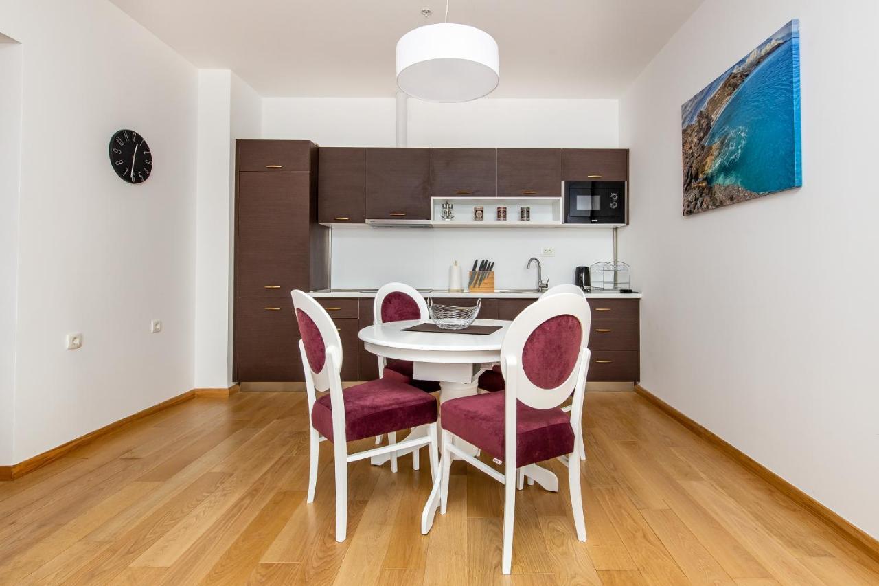 Lora In Apartment Budva
