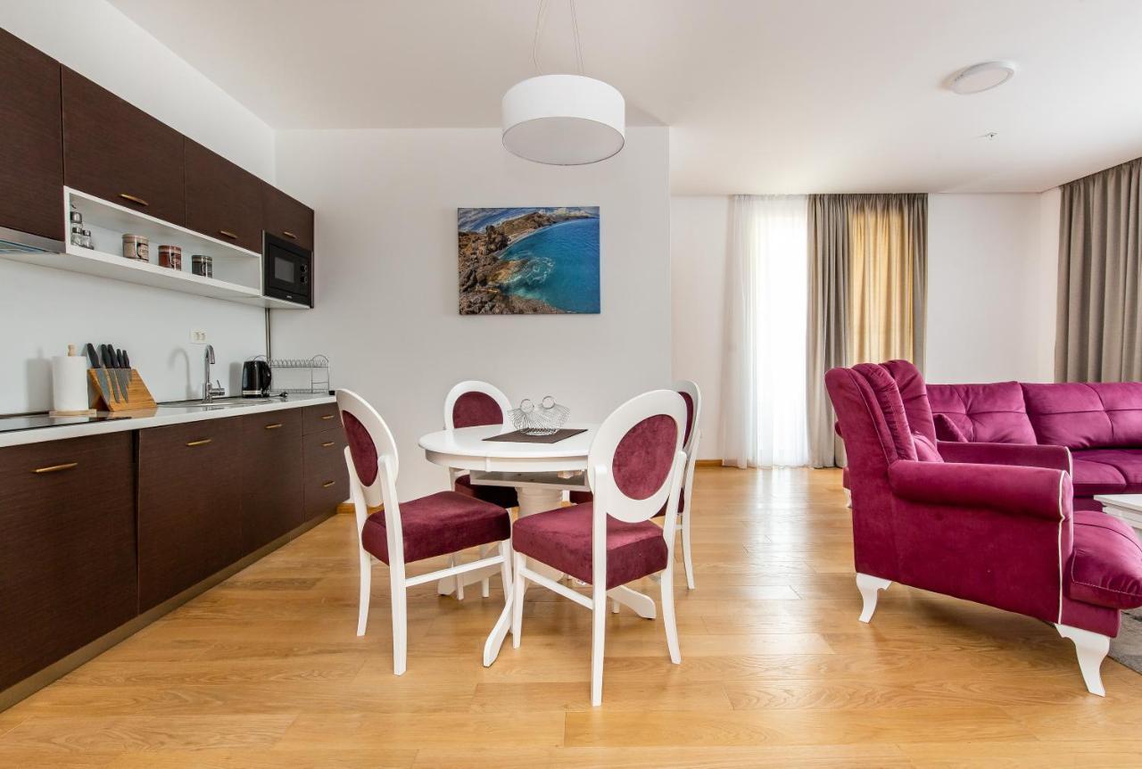 Apartment Lora In Budva