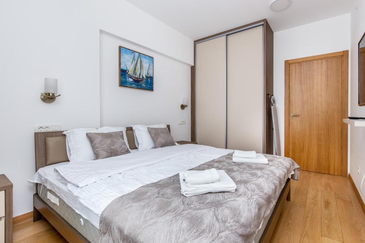 Lora In Apartment Budva