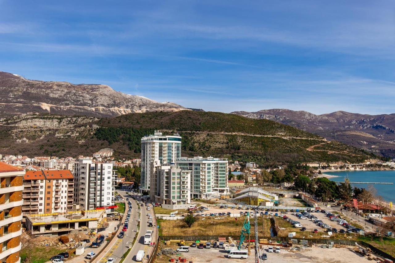 Apartament Lora In